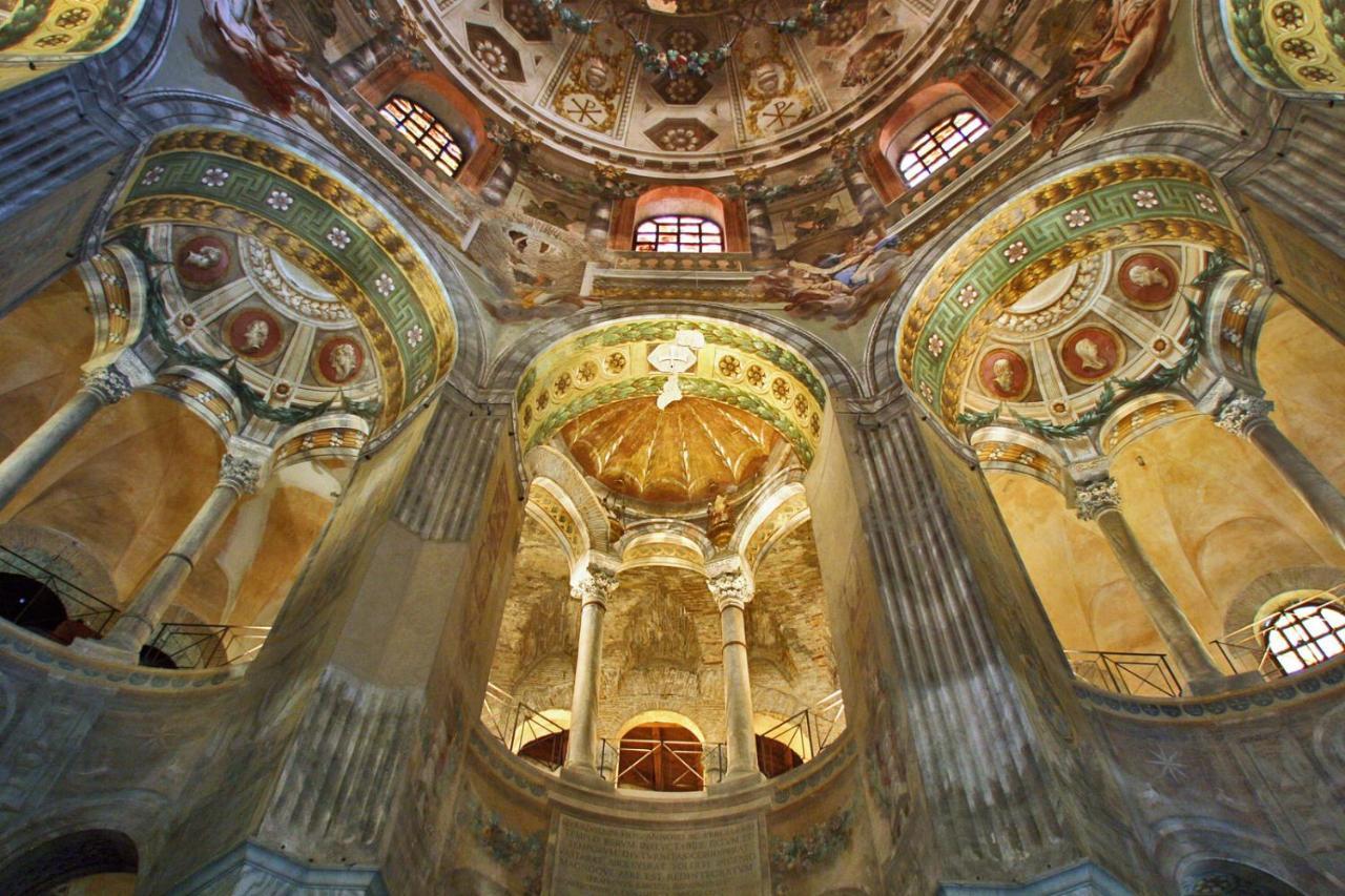 XVIII Century Palazzo Ravenna Bagian luar foto